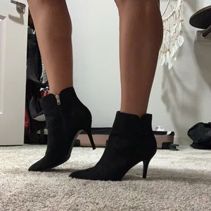 Size 8 black booties.